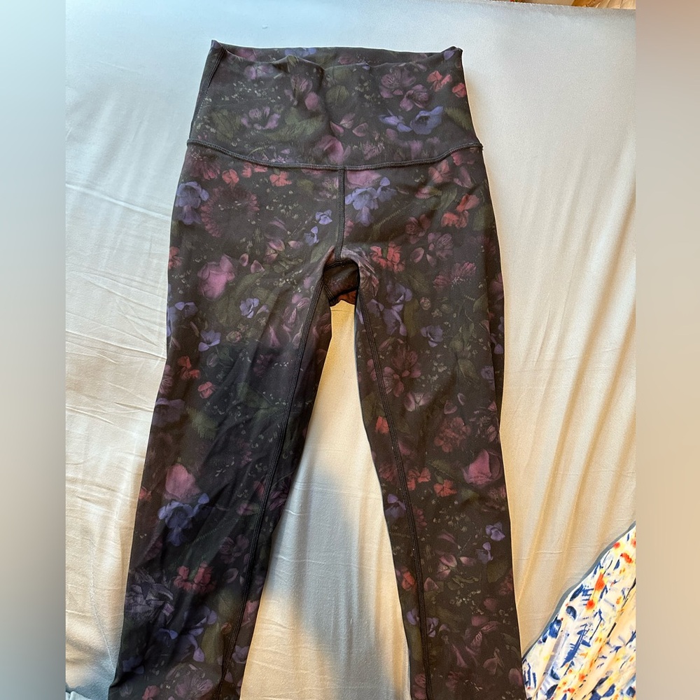 Lululemon Floral Pattern Leggings 28”